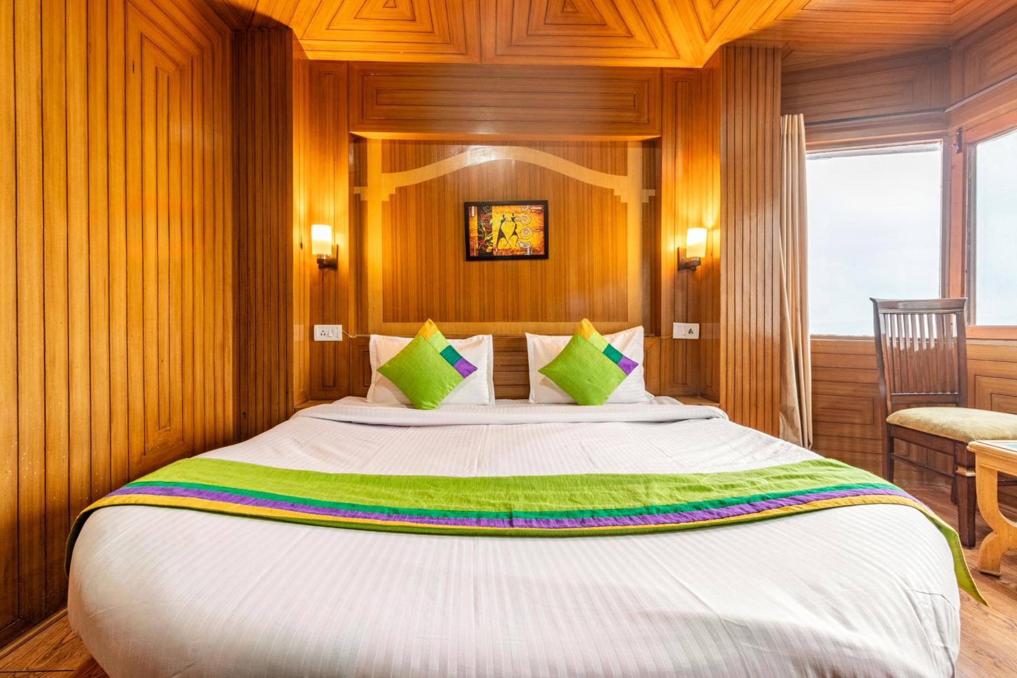 Treebo Snow View Resort Kufri With Mountain View Шимла Екстериор снимка