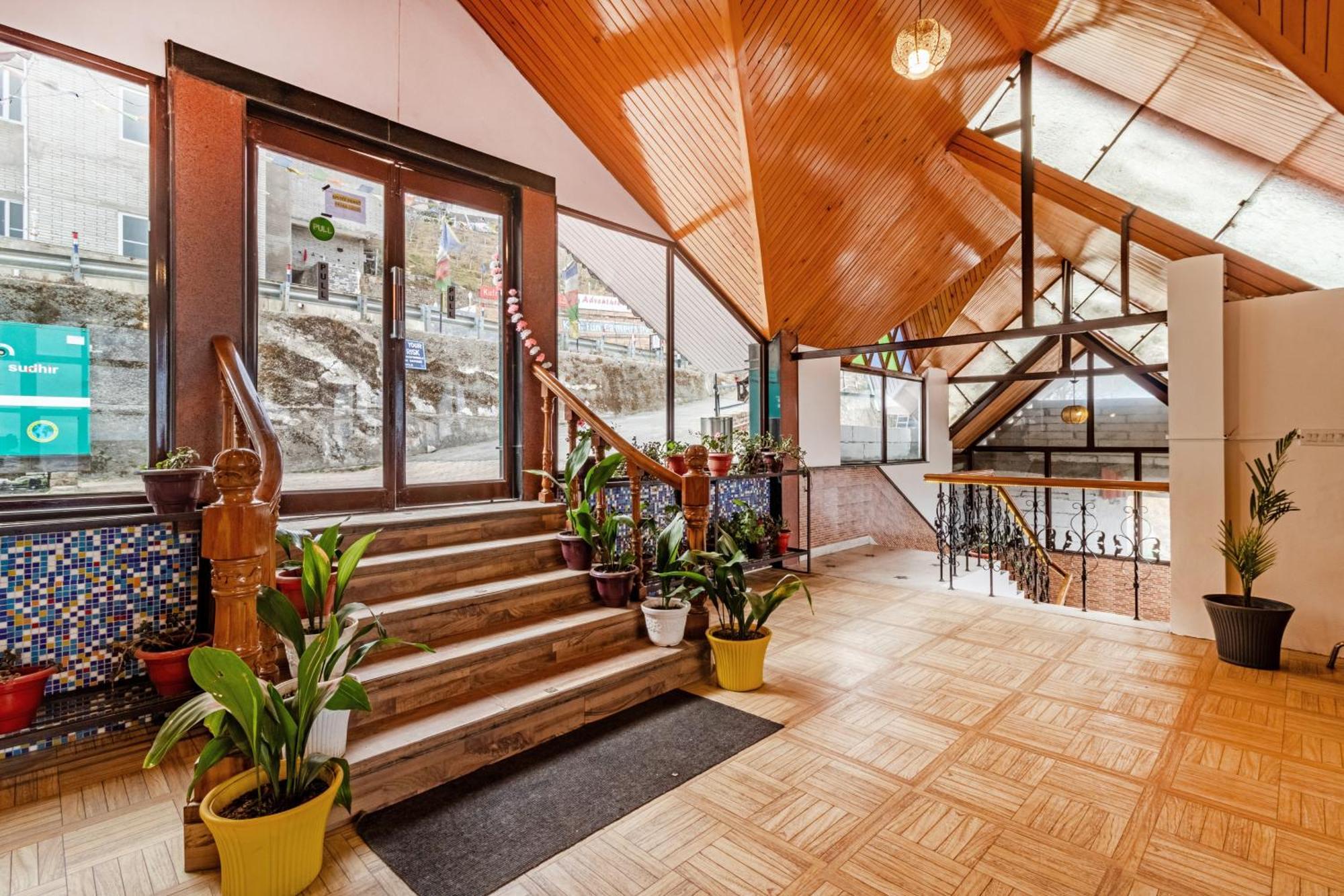 Treebo Snow View Resort Kufri With Mountain View Шимла Екстериор снимка